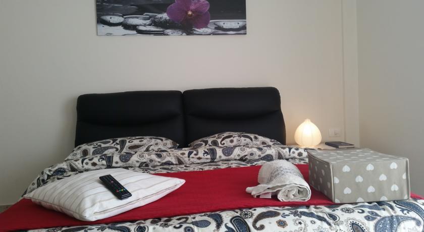 Lian Room B&B カゼルタ 部屋 写真