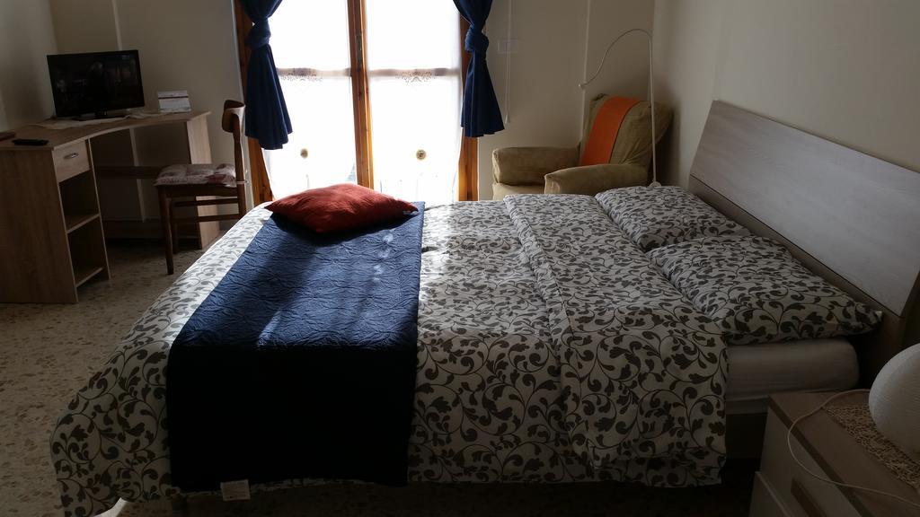 Lian Room B&B カゼルタ エクステリア 写真