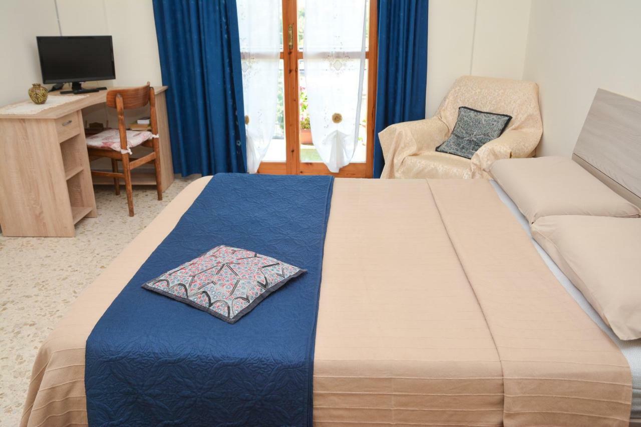 Lian Room B&B カゼルタ エクステリア 写真